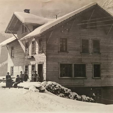 Apartamento Traditional Chalet In Wengen - Top Floor Exterior foto