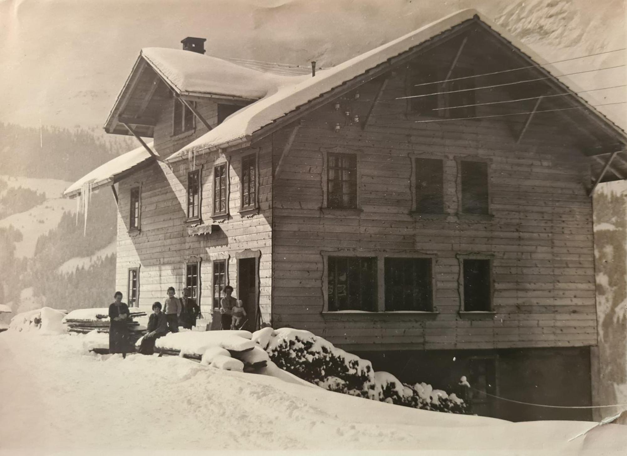 Apartamento Traditional Chalet In Wengen - Top Floor Exterior foto