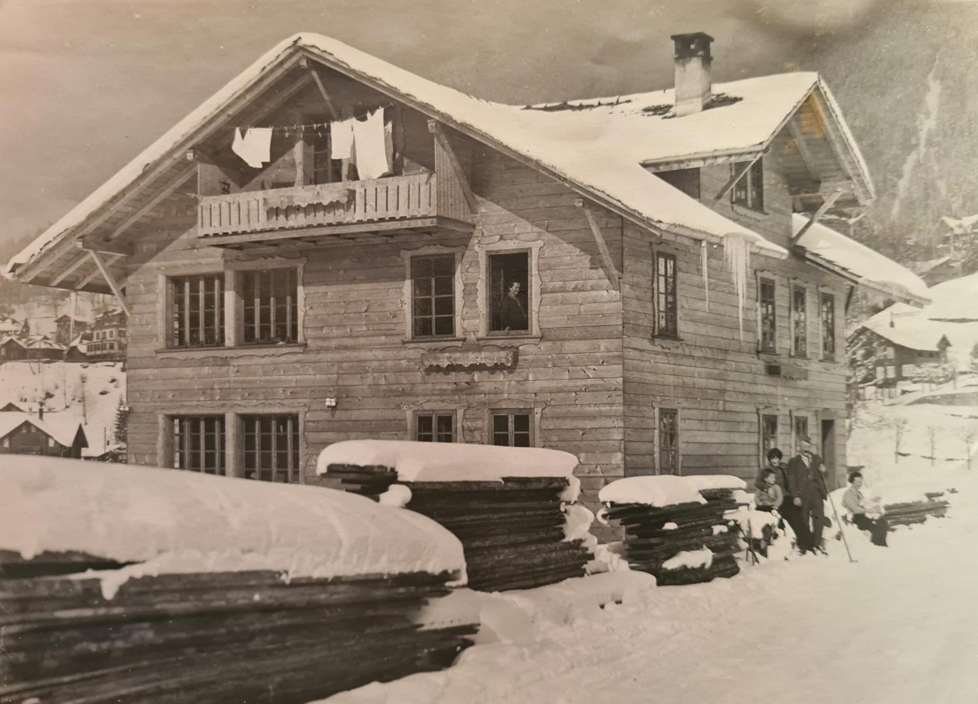 Apartamento Traditional Chalet In Wengen - Top Floor Exterior foto